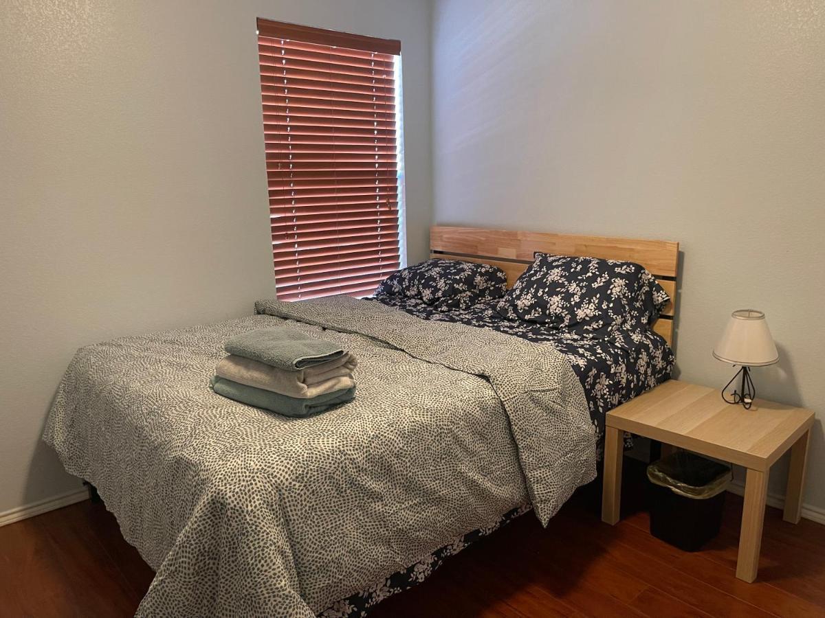 Room Downtown دالاس المظهر الخارجي الصورة
